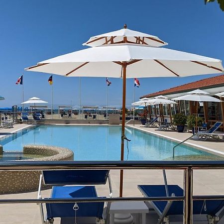 Casa Primavera Viareggio Exteriör bild